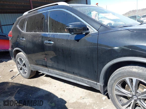 2020 Nissan Rogue SV with VIN JN8AT2MT9LW012214, listed as a IAAI auction lot 41646772 with 32,507 mi miles and . Bid and sale history available at carsss.com. Image 14.