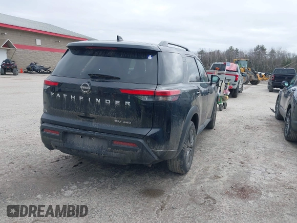 2023 Nissan Pathfinder SV z VIN 5N1DR3BC1PC245412, wystawiony jako IAAI lot #41914226 z przebiegiem 47 795 mil mil oraz . Historia ofert i sprzedaży dostępna na DreamBid. Obrazek 4.