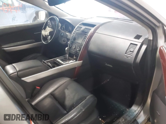 2009 Mazda CX-9 Touring with VIN JM3TB38A190180101, listed as a IAAI auction lot 41392461 with Not Provided miles. Bid and sale history available at carsss.com. Image 5.