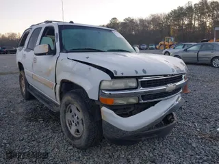2005 Chevrolet Tahoe LT with VIN 1GNEC13T05J219574, listed as a IAAI auction lot 41828368 with 208,408 mi miles. Bid and sale history available at carsss.com. Image 1.