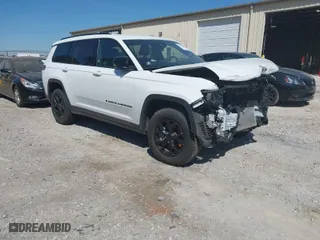 2024 Jeep Grand Cherokee L Altitude with VIN 1C4RJKAG7R8527253, listed as a IAAI auction lot 41901888 with 22,506 mi miles. Bid and sale history available at carsss.com. Image 1.