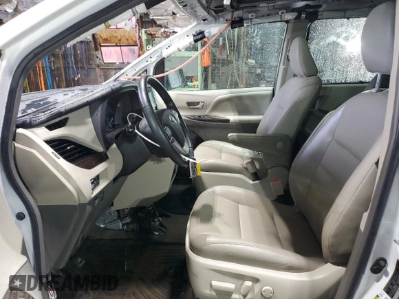 2019 Toyota Sienna XLE with VIN 5TDDZ3DC0KS217173, listed as a Copart auction lot 48677095 with 96,728 mi miles and Salvage Title. Bid and sale history available at carsss.com. Image 7.