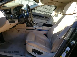 2009 BMW 7 Series 750i with VIN WBAKA83559CY33152, listed as a Copart auction lot 83770114 with 126,610 mi miles and Salvage title. Bid and sale history available at DreamBid. Image 7.