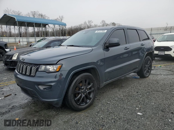 2017 Jeep Grand Cherokee Laredo with VIN 1C4RJEAG4HC773920, listed as a Copart auction lot 45137365 with 124,011 mi miles and Salvage Title. Bid and sale history available at carsss.com. Image 1.