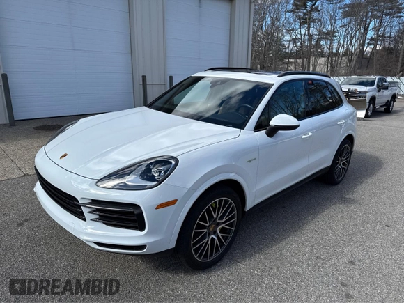 2022 Porsche Cayenne E-Hybrid with VIN WP1AE2AYXNDA26XXX, listed as a Copart auction lot 48625895 with 19,066 mi miles and Clean title. Bid and sale history available at DreamBid. Image 2.