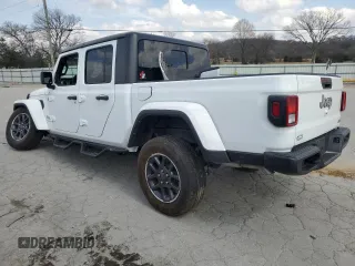 2023 Jeep Gladiator Overland z VIN 1C6HJTFG0PL514615, wystawiony jako Copart lot #48466965 z przebiegiem 32 427 mil mil oraz Czysty tytuł • Clean title. Historia ofert i sprzedaży dostępna na DreamBid. Obrazek 2.