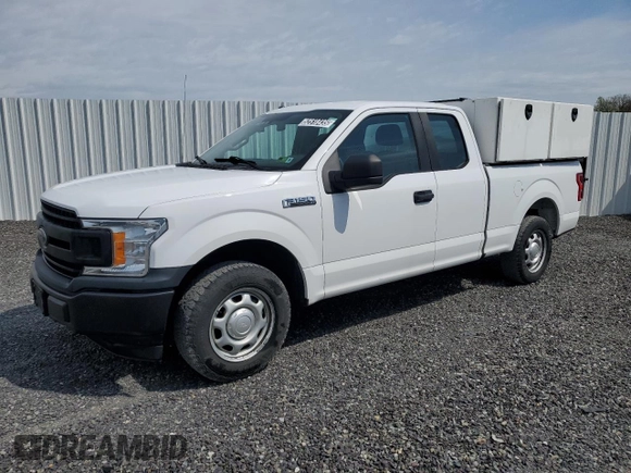2018 Ford F-150 XL with VIN 1FTEX1C58JKE81877, listed as a Copart auction lot 52518435 with 147,820 mi miles and Clean Title. Bid and sale history available at carsss.com. Image 1.