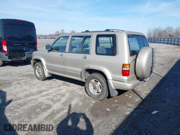 1998 Isuzu Trooper S with VIN JACDJ58X8W7912533, listed as a IAAI auction lot 41601845 with Not Provided miles and . Bid and sale history available at DreamBid. Image 3.