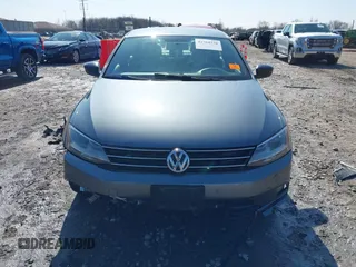 2015 Volkswagen Jetta SE z VIN 3VWD17AJ2FM203540, wystawiony jako IAAI lot #41764738 z przebiegiem Nie podano mil oraz . Historia ofert i sprzedaży dostępna na DreamBid. Obrazek 6.