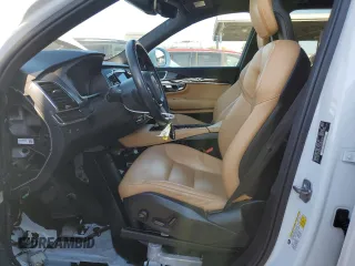 2017 Volvo XC90 Momentum with VIN YV4A22PK3H1150902, listed as a Copart auction lot 42141515 with 76,643 mi miles and Salvage Title. Bid and sale history available at carsss.com. Image 7.