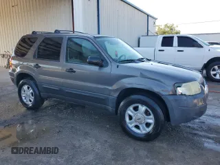 2004 Ford Escape XLT with VIN 1FMYU03154KA96127, listed as a Copart auction lot 71851434 with 168,773 mi miles and Salvage Title. Bid and sale history available at carsss.com. Image 4.