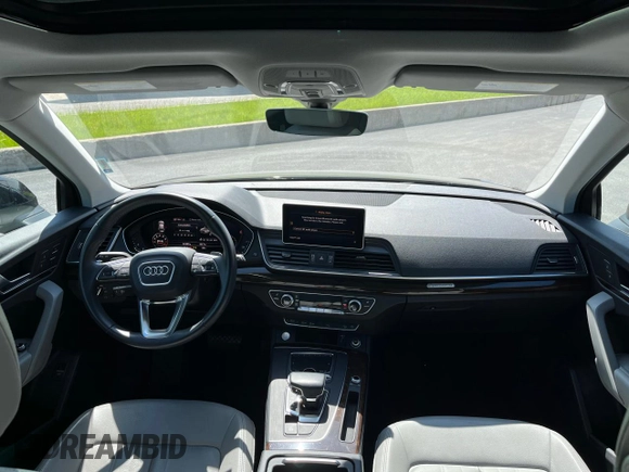 2018 Audi Q5 Premium Plus with VIN WA1BNAFY8J2224078, listed as a Copart auction lot 72086354 with 33,307 mi miles and Salvage Title. Bid and sale history available at carsss.com. Image 9.