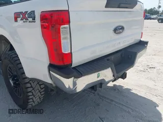 2017 Ford F-250 Lariat с VIN 1FT7W2BT4HEB26859, выставлен на аукционе IAAI как лот 42387817 с пробегом 160 614 миль миль и . История ставок и продаж доступна на DreamBid. Изображение 20.