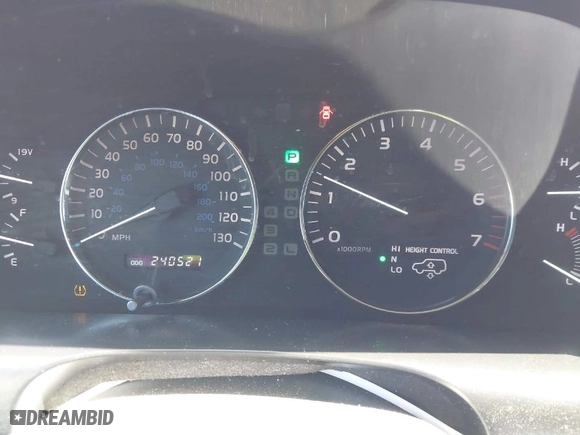 2007 Lexus LX 470 with VIN JTJHT00W074029108, listed as a IAAI auction lot 41652956 with 240,521 mi miles. Bid and sale history available at carsss.com. Image 7.