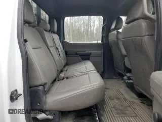 2017 Ford F-350 Platinum z VIN 1FT8W3BT4HEE75790, wystawiony jako Copart lot #53556105 z przebiegiem 546 574 mil mil oraz Szkoda całkowita • Salvage title. Historia ofert i sprzedaży dostępna na DreamBid. Obrazek 10.