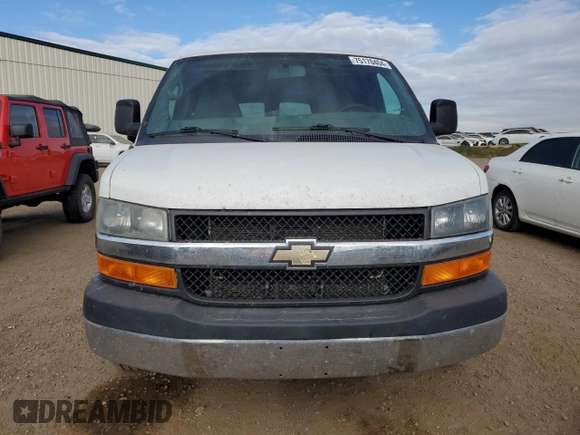 2013 Chevrolet Express Passenger 1LT z VIN 1GAZGYFG4D1140342, wystawiony jako Copart lot #75170404 z przebiegiem 201 580 mil mil oraz Czysty tytuł • Clean title. Historia ofert i sprzedaży dostępna na DreamBid. Obrazek 5.