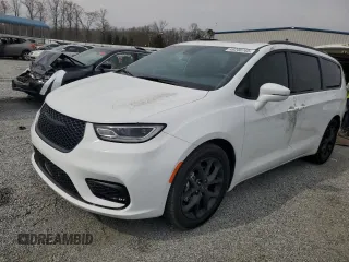 2021 Chrysler Pacifica Touring with VIN 2C4RC1FG3MR607644, listed as a Copart auction lot 49208765 with 37,068 mi miles and Clean title. Bid and sale history available at DreamBid. Image 1.