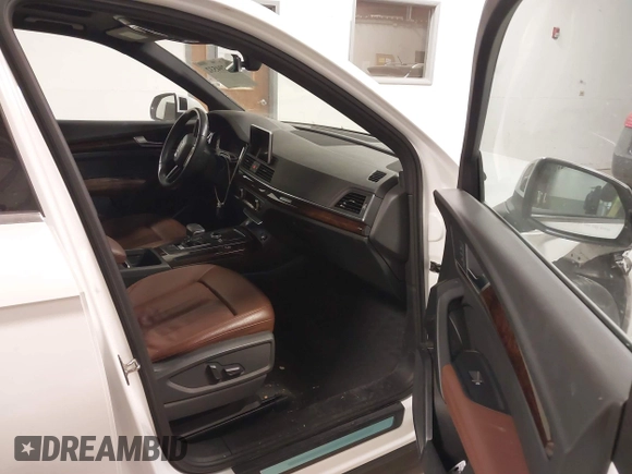 2020 Audi Q5 Premium Plus with VIN WA1BNAFY9L2020361, listed as a IAAI auction lot 41294532 with 41,661 mi miles. Bid and sale history available at carsss.com. Image 5.