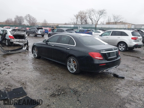 2018 Mercedes-Benz E with VIN WDDZF4KB5JA352116, listed as a IAAI auction lot 41863109 with 71,039 mi miles. Bid and sale history available at carsss.com. Image 3.