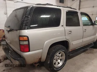 2006 Chevrolet Tahoe Z71 with VIN 1GNEK13T76R102290, listed as a IAAI auction lot 41683468 with 189,987 mi miles. Bid and sale history available at carsss.com. Image 4.
