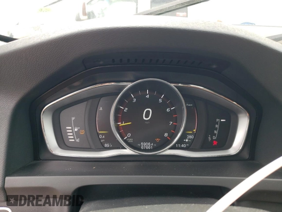 2018 Volvo S60 Inscription Platinum with VIN LYV402HM6JB162465, listed as a Copart auction lot 52248675 with 67,661 mi miles and Salvage title. Bid and sale history available at DreamBid. Image 9.