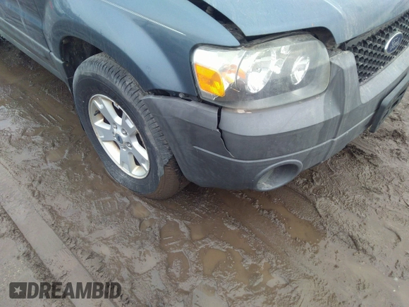 2005 Ford Escape XLT с VIN 1FMYU93135KA74858, выставлен на аукционе IAAI как лот 40378248 с пробегом 181 714 миль миль и . История ставок и продаж доступна на DreamBid. Изображение 6.