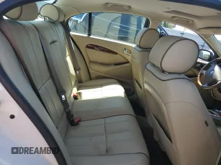 2007 Jaguar S-Type 3 z VIN SAJWA01A07FN74931, wystawiony jako Copart lot #57917545 z przebiegiem Nie podano mil oraz Tytuł czysty. Historia ofert i sprzedaży dostępna na DreamBid. Obrazek 10.