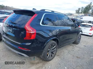 2017 Volvo XC90 Momentum с VIN YV4A22PK7H1111553, выставлен на аукционе IAAI как лот 41822397 с пробегом 123 888 миль миль и . История ставок и продаж доступна на DreamBid. Изображение 4.