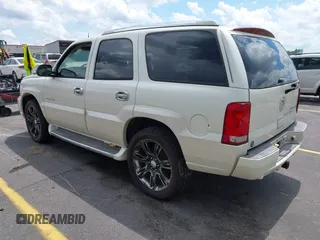 2005 Cadillac Escalade z VIN 1GYEK63N55R123817, wystawiony jako IAAI lot #42263549 z przebiegiem 297 279 mil mil oraz . Historia ofert i sprzedaży dostępna na DreamBid. Obrazek 3.