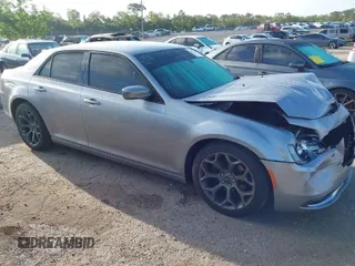 2018 Chrysler 300 with VIN 2C3CCABG8JH243349, listed as a IAAI auction lot 41975124 with 79,425 mi miles. Bid and sale history available at carsss.com. Image 1.