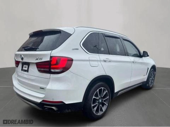 2017 BMW X5 xDrive40e iPerformance with VIN 5UXKT0C31H0V95974, listed as a Copart auction lot 51391445 with 180,172 mi miles and Clean Title. Bid and sale history available at carsss.com. Image 4.
