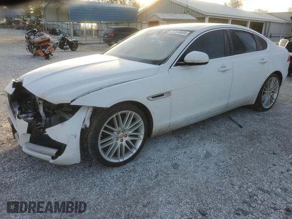 2017 Jaguar XF 20d Prestige with VIN SAJBE4BN3HCY46435, listed as a Copart auction lot 87249004 with 85,378 mi miles and Salvage Title. Bid and sale history available at carsss.com. Image 1.