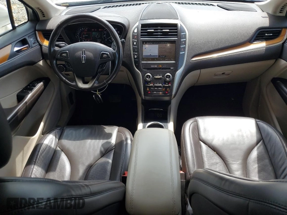 2019 Lincoln MKC Select с VIN 5LMCJ2C98KUL42803, выставлен на аукционе Copart как лот 62611825 с пробегом 118 911 миль миль и Списание • Salvage title. История ставок и продаж доступна на DreamBid. Изображение 8.