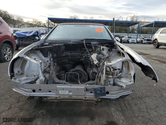 2001 Mercedes-Benz CLK-Class with VIN WDBLK70G51T092055, listed as a Copart auction lot 38913294 with 0 mi miles and Non Repairable. Bid and sale history available at carsss.com. Image 5.
