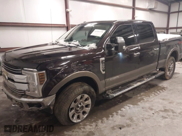 2018 Ford Super Duty F-250 SRW XL with VIN 1FT7W2BT3JEB00064, listed as a IAAI auction lot 41331775 with 171,569 mi miles. Bid and sale history available at carsss.com. Image 17.