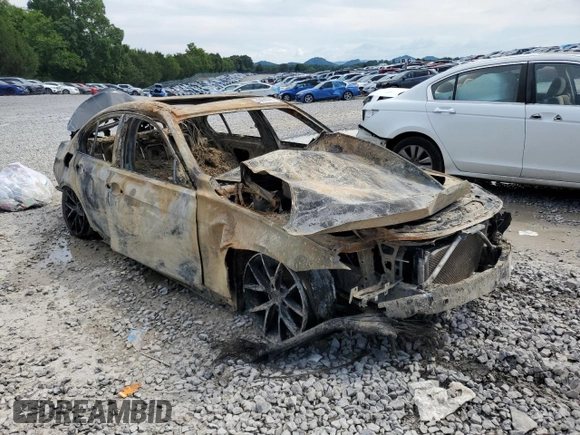2013 BMW 3 Series 328i z VIN WBA3A5C58DF351480, wystawiony jako Copart lot #63066095 z przebiegiem Nie podano mil oraz Nie do naprawy • Non repairable. Historia ofert i sprzedaży dostępna na DreamBid. Obrazek 4.