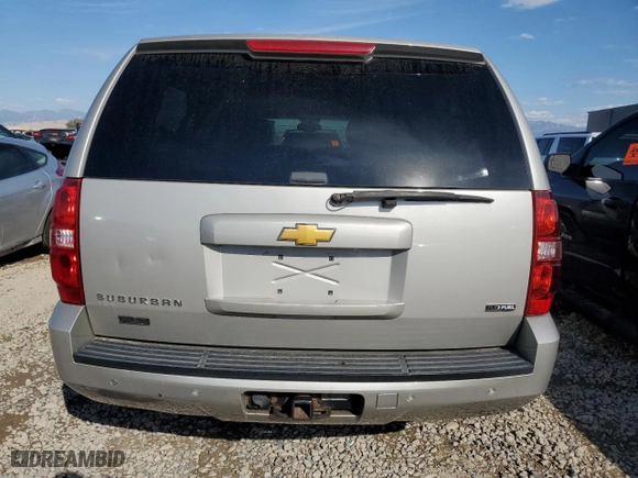 2009 Chevrolet Suburban LT w/1LT with VIN 1GNFK26399R260429, listed as a Copart auction lot 72008494 with 186,759 mi miles and Clean Title. Bid and sale history available at carsss.com. Image 6.