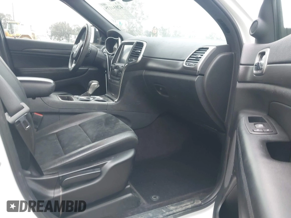 2017 Jeep Grand Cherokee Laredo with VIN 1C4RJEAG9HC805132, listed as a IAAI auction lot 42034175 with 120,949 mi miles and . Bid and sale history available at DreamBid. Image 5.
