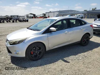 2012 Ford Focus SE with VIN 1FAHP3F2XCL373337, listed as a Copart auction lot 57460795 with 193,851 mi miles and Salvage title. Bid and sale history available at DreamBid. Image 1.