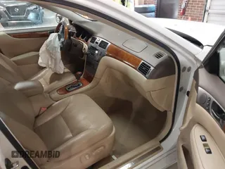2005 Lexus ES 330 with VIN JTHBA30G955076779, listed as a IAAI auction lot 41622673 with 209,363 mi miles. Bid and sale history available at carsss.com. Image 5.