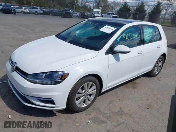 2021 Volkswagen Golf TSI z VIN 3VWG57AU4MM008113, wystawiony jako IAAI lot #42053444 z przebiegiem 24 449 mil mil oraz . Historia ofert i sprzedaży dostępna na DreamBid. Obrazek 2.