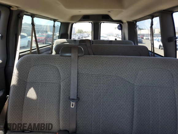 2019 Chevrolet Express Passenger LT с VIN 1GAZGPFG0K1196401, выставлен на аукционе Copart как лот 48614795 с пробегом 98 925 миль миль и Списание • Salvage title. История ставок и продаж доступна на DreamBid. Изображение 10.