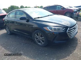 2017 Hyundai Elantra SE z VIN 5NPD84LF5HH000687, wystawiony jako IAAI lot #42481559 z przebiegiem 93 414 mil mil oraz . Historia ofert i sprzedaży dostępna na DreamBid. Obrazek 1.