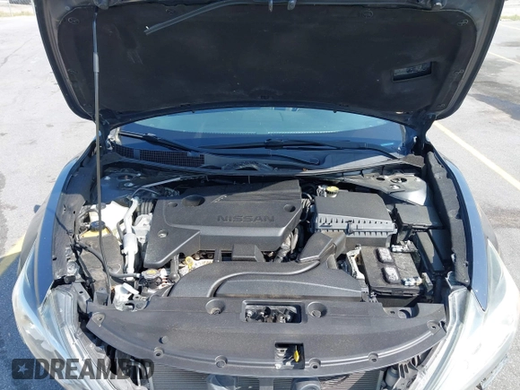2018 Nissan Altima SR with VIN 1N4AL3AP8JC224924, listed as a IAAI auction lot 42145463 with 124,748 mi miles and . Bid and sale history available at carsss.com. Image 10.