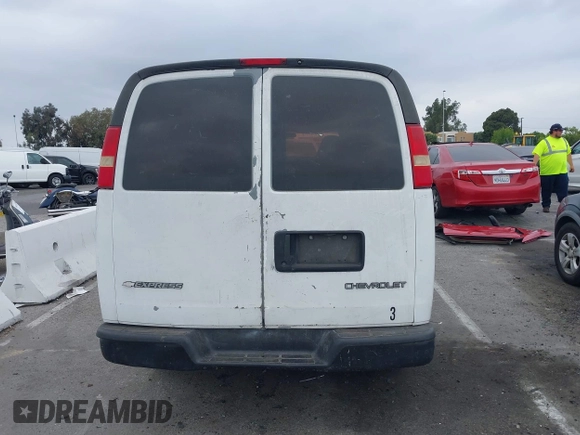 2005 Chevrolet Express Cargo with VIN 1GCGG29V551263686, listed as a IAAI auction lot 42359510 with 387,144 mi miles and . Bid and sale history available at DreamBid. Image 16.