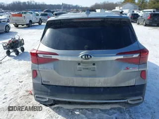 2021 Kia Seltos S with VIN KNDEUCA22M7122562, listed as a IAAI auction lot 41405013 with 91,032 mi miles. Bid and sale history available at carsss.com. Image 15.
