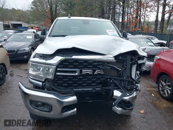 2024 Ram 2500 Big Horn with VIN 3C6UR5DJ1RG101376, listed as a IAAI auction lot 41451961 with 34,149 mi miles. Bid and sale history available at carsss.com. Image 12.