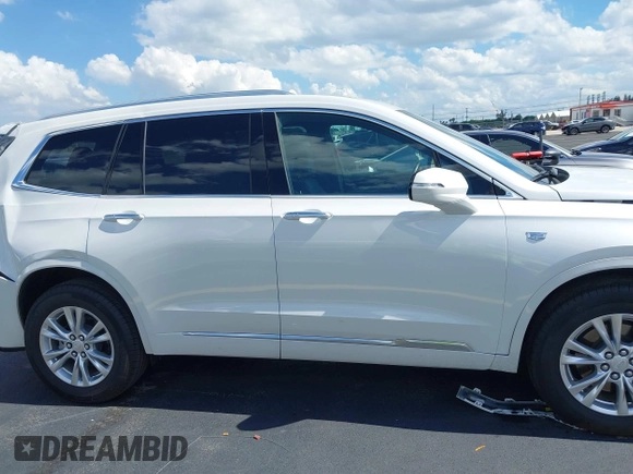 2024 Cadillac XT6 AWD Luxury with VIN 1GYKPBR4XRZ742186, listed as a IAAI auction lot 42265469 with 16,688 mi miles and . Bid and sale history available at DreamBid. Image 13.