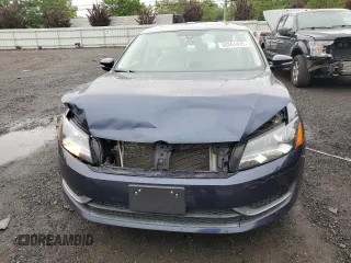 2014 Volkswagen Passat SE with VIN 1VWBP7A30EC008267, listed as a Copart auction lot 60261435 with 93,306 mi miles and Salvage title. Bid and sale history available at DreamBid. Image 5.