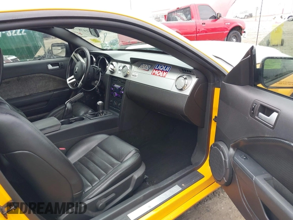 2007 Ford Mustang GT Deluxe with VIN 1ZVFT82H675285686, listed as a IAAI auction lot 41478777 with 189,083 mi miles. Bid and sale history available at carsss.com. Image 5.